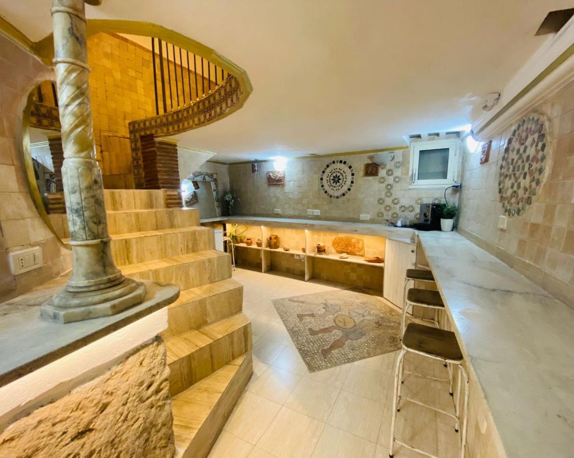 Ancient Roman Mansion Exterior photo